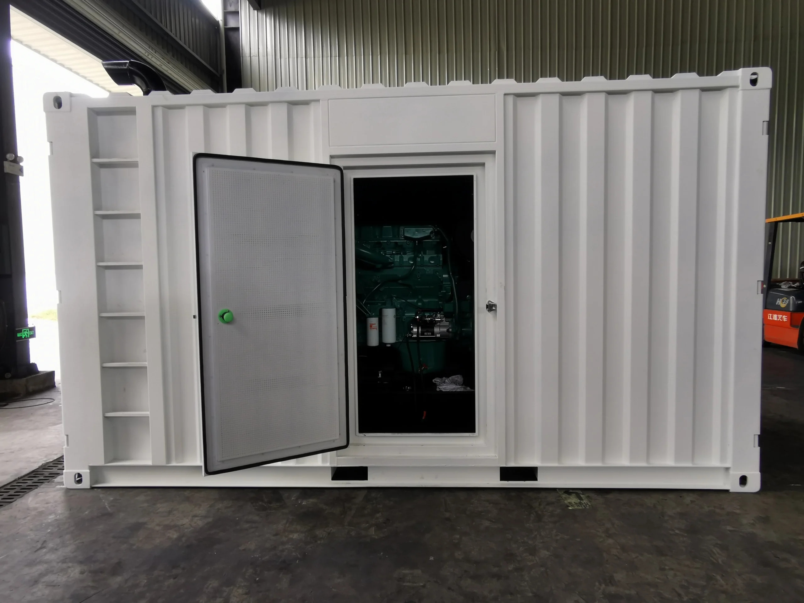Gfs--500kva/smart-gen Controller/cum-mins Engine /8 H Working Time Fuel Tank Container Type - Image 6