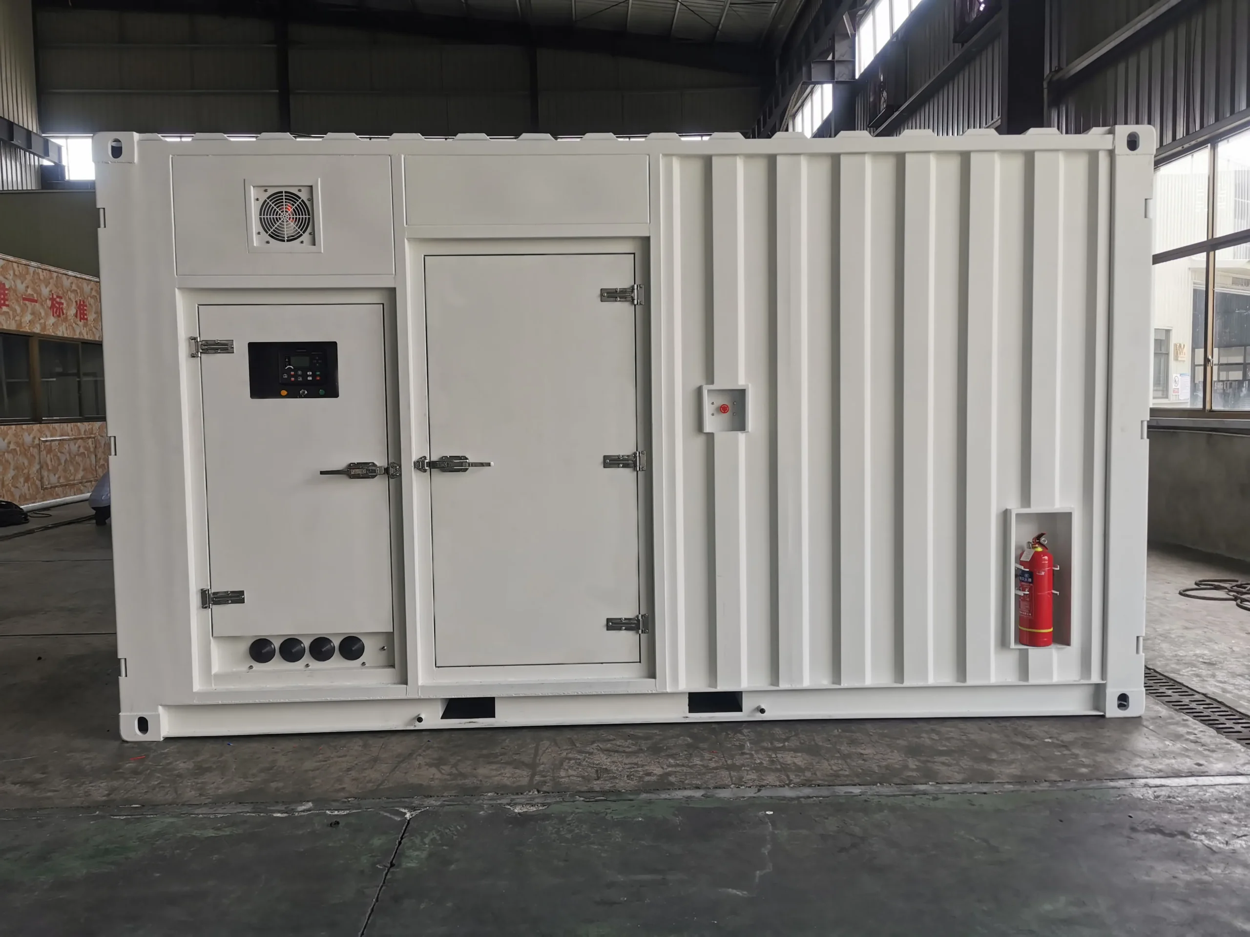 Gfs--500kva/smart-gen Controller/cum-mins Engine /8 H Working Time Fuel Tank Container Type - Image 3